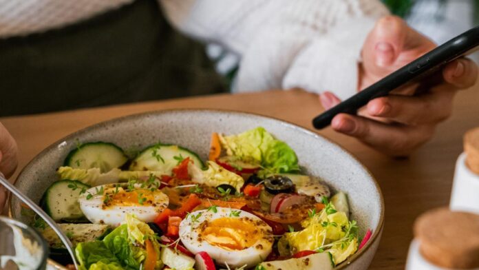 How to eat with intention