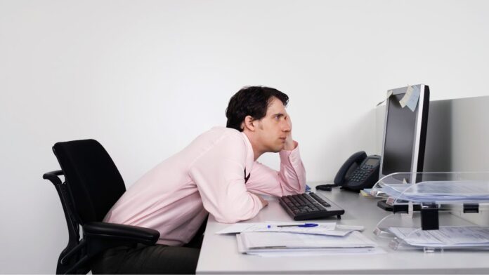 Pilates For Desk Workers - Simple Solutions To Reverse The Sitting Slump