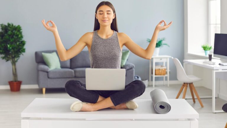 Yoga poses to improve posture