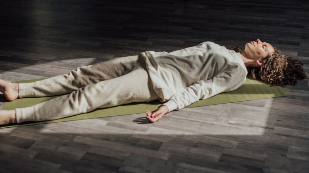 Benefits of lying down meditation