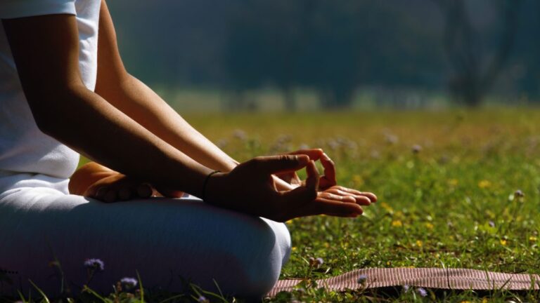 Can yoga improve posture